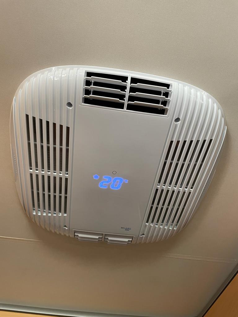 Camperverhuur Valencia Dethleffs Binnen