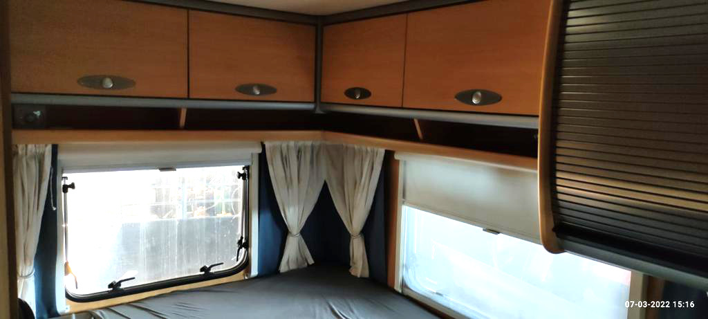 Camperverhuur Valencia Dethleffs Binnen