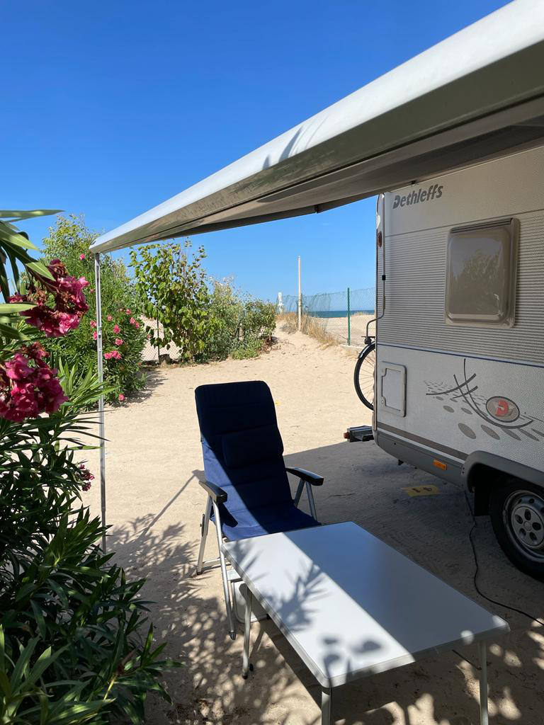 Camperverhuur Valencia Dethleffs Buiten