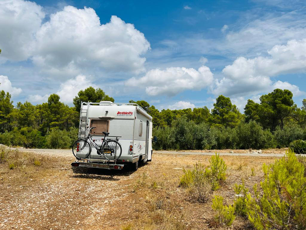 Camperverhuur Valencia Dethleffs Buiten